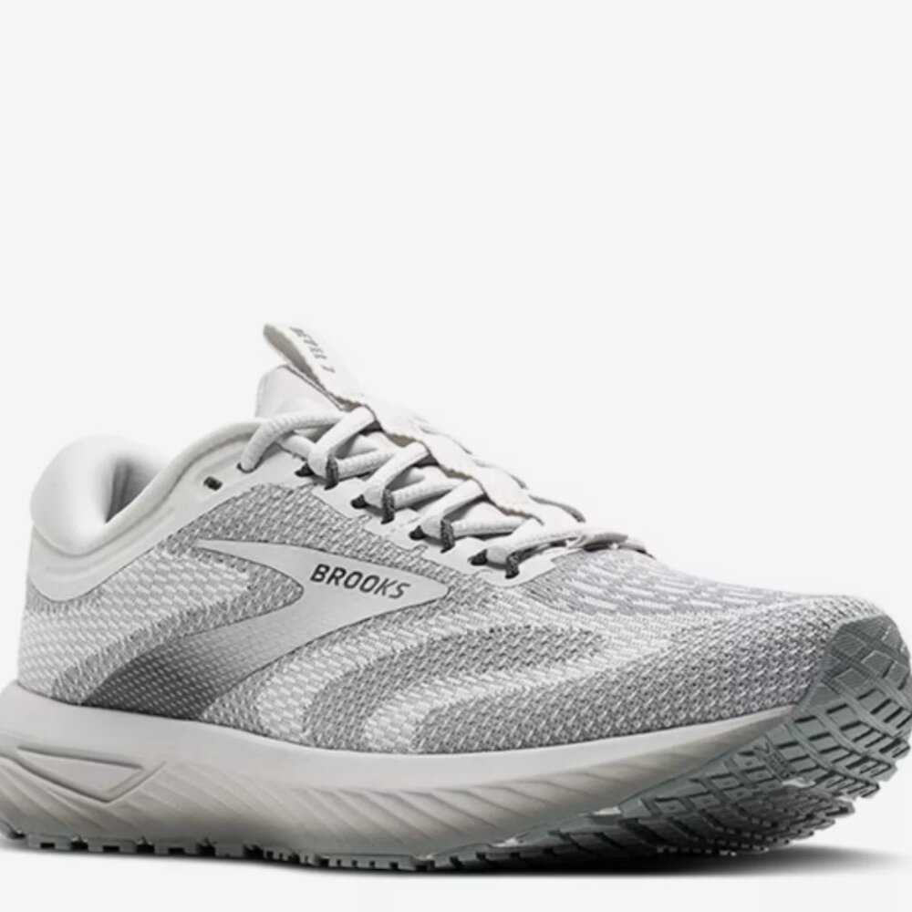 Like New Brooks Revel 7 Running Shoe Women Size 8.5 Oyster Mushroom/ Primer Gray